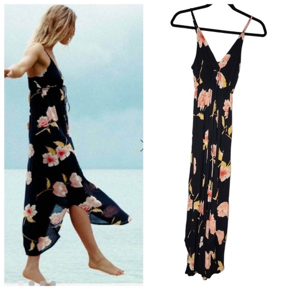 OH MY LOVE LONDON Dresses & Skirts - OH MY LOVE London Black Floral Deep Plunge Chiffon Maxi Dress L classy sexy date